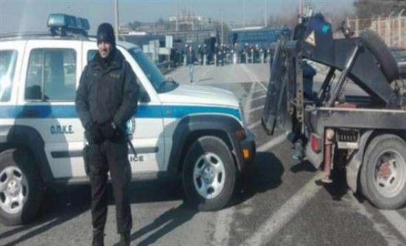 Μάχη στρατηγικής αγροτών και ΜΑΤ για την «κατάληψη» του Προμαχώνα